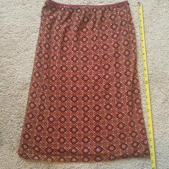 Lightweight fall colored Wanted Skirt - Picture 1 of 2